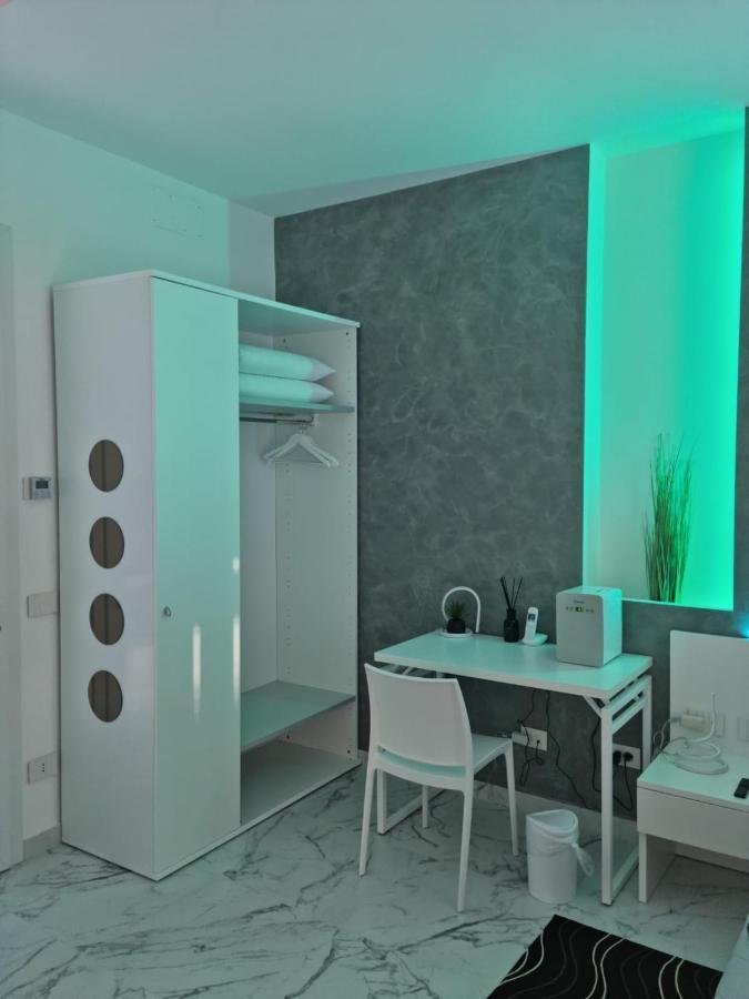 Lci Deluxe Rooms San Cataldo  Exterior photo
